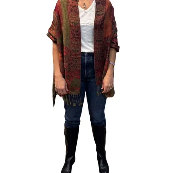 Pashmina & Silk Red Paisley Scarf – 55% Pashmina, 45% Silk - Picture 2 of 6